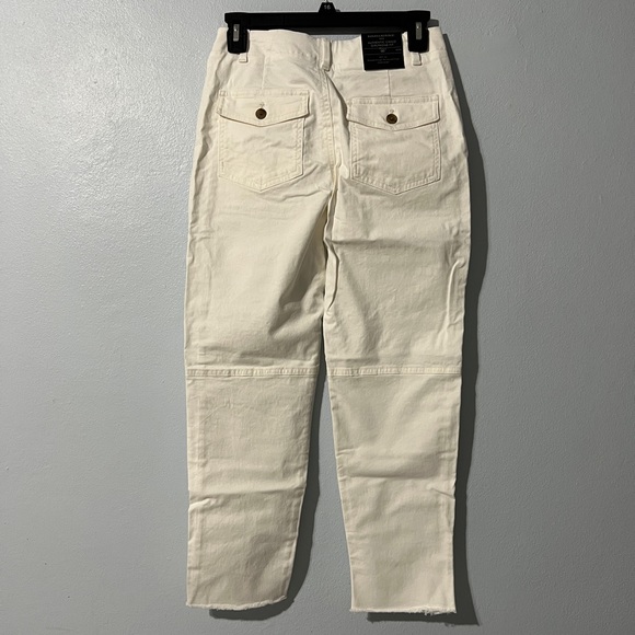 Authentic Chino Girlfriend Fit - Picture 8 of 8